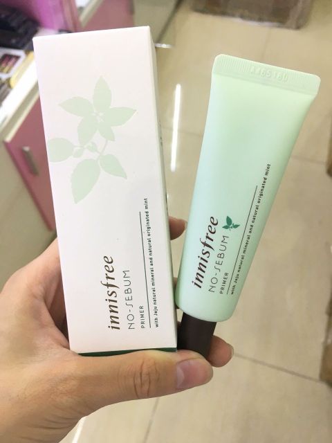 Kem lót kiềm dầu Innisfree