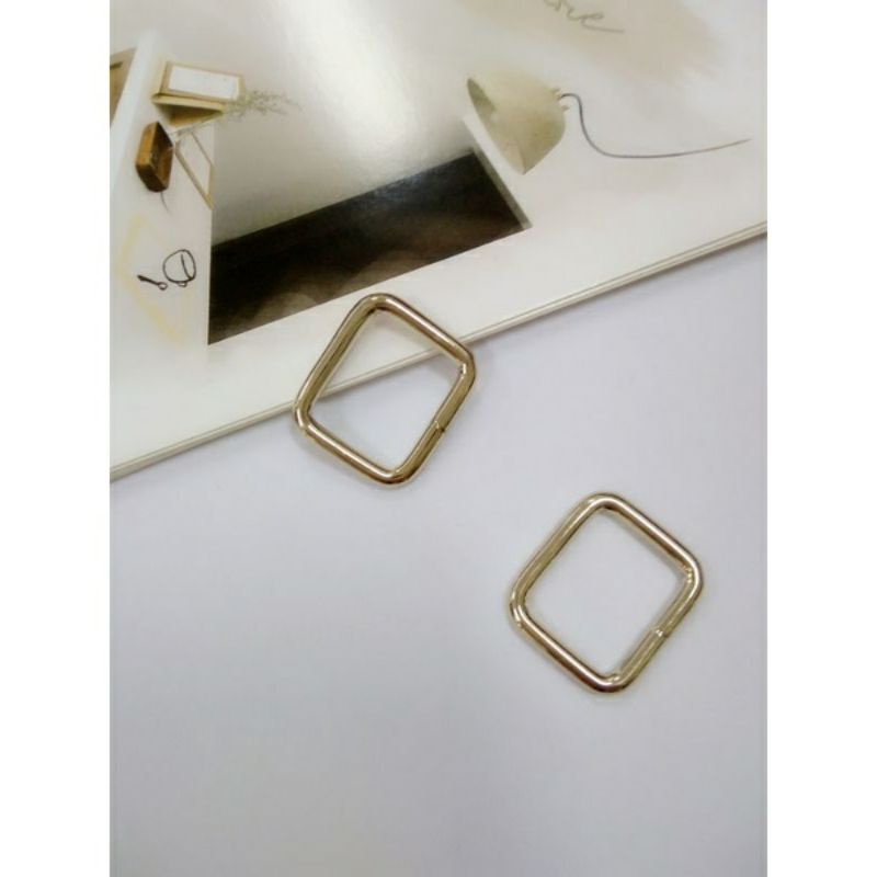 Khoen làm quai túi xách