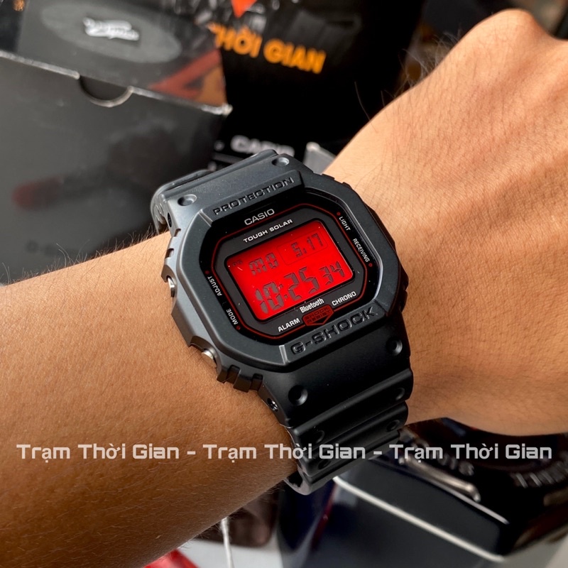 Đồng hồ nam Casio G-shock Chính hãng hiếm hàng GW-B5600AR  - Kích thước vỏ : 48,9×42,8×13,4mm