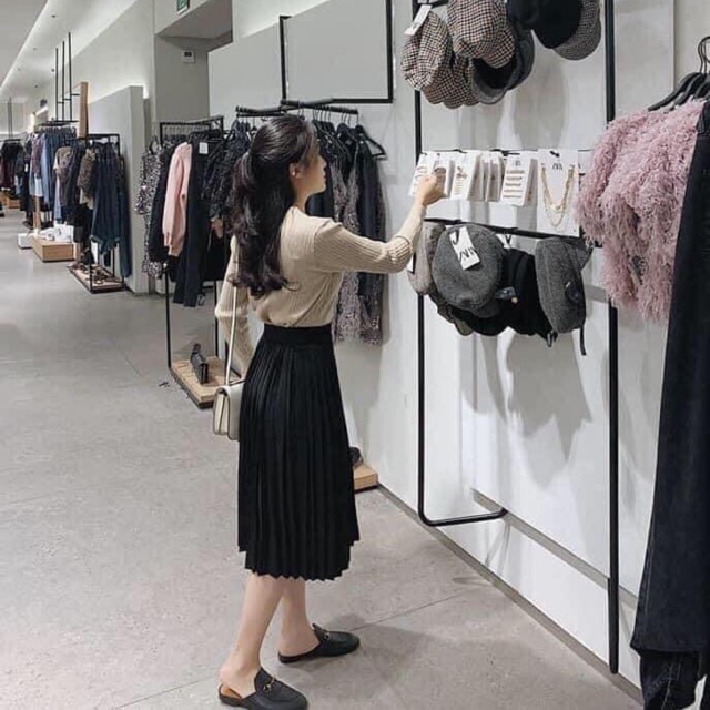 Chân váy midi xếp ly