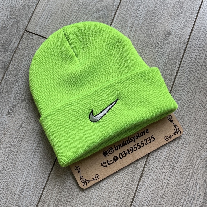 Mũ beanies len thêu logo Nike