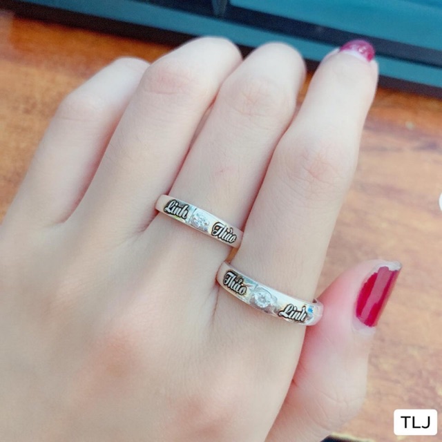 Nhẫn đôi khắc tên , khắc ngày cưới theo yêu cầu chuẩn bạc ta sáng đẹp