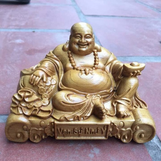 Tượng Phật Di Lặc  để xe ô tô  gỗ Bách Xanh
