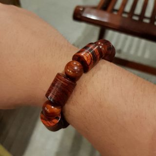 VÒNG ĐEO TAY GỖ SƯA LÀO
