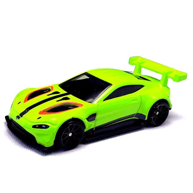 Xe mô hình Hot Wheels 1/64 Aston Martin Vantage GTE (new)