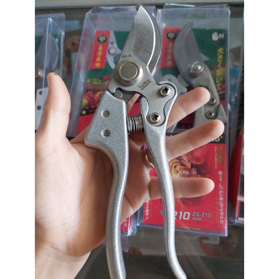 Kéo tỉa cành, kéo đa năng