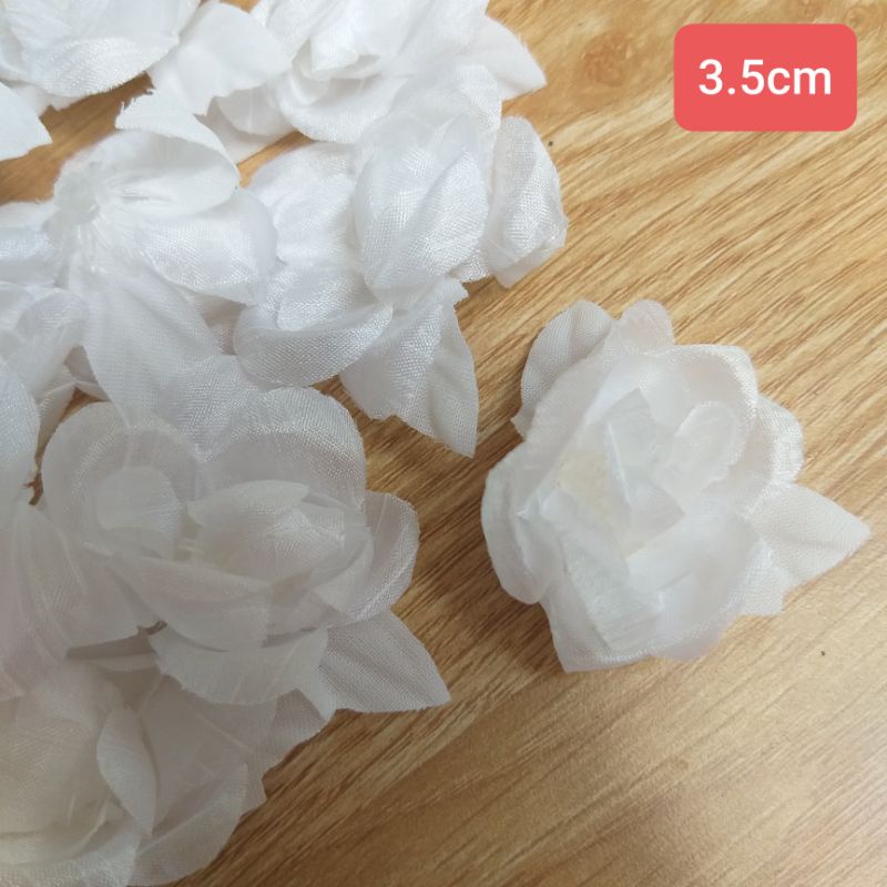Hoa vải trang trí thủ công , size 2.7cm  đến 7cm