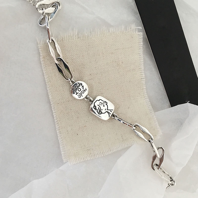 Vòng Tay Thiết Kế Đơn Giản Xinh Xắn Cho Nữ