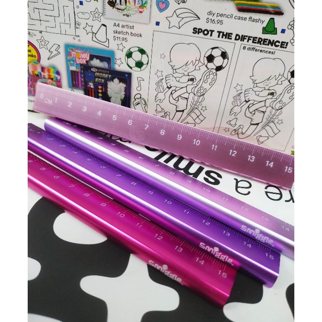 Thước sắt 15cm Smiggle