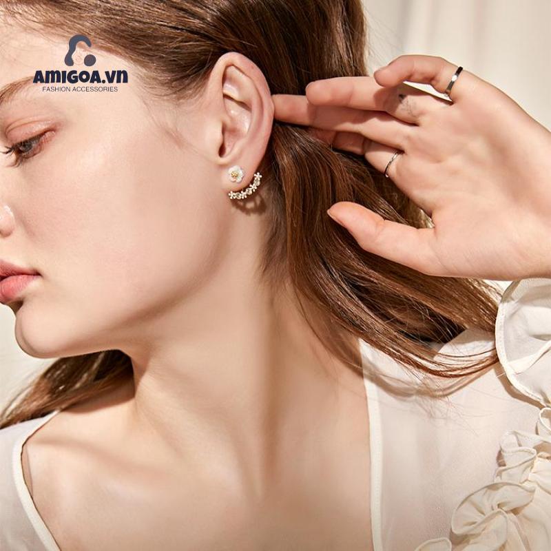 Bông Tai Hình Hoa Cúc Nhỏ Thời Trang Dành Cho Nữ