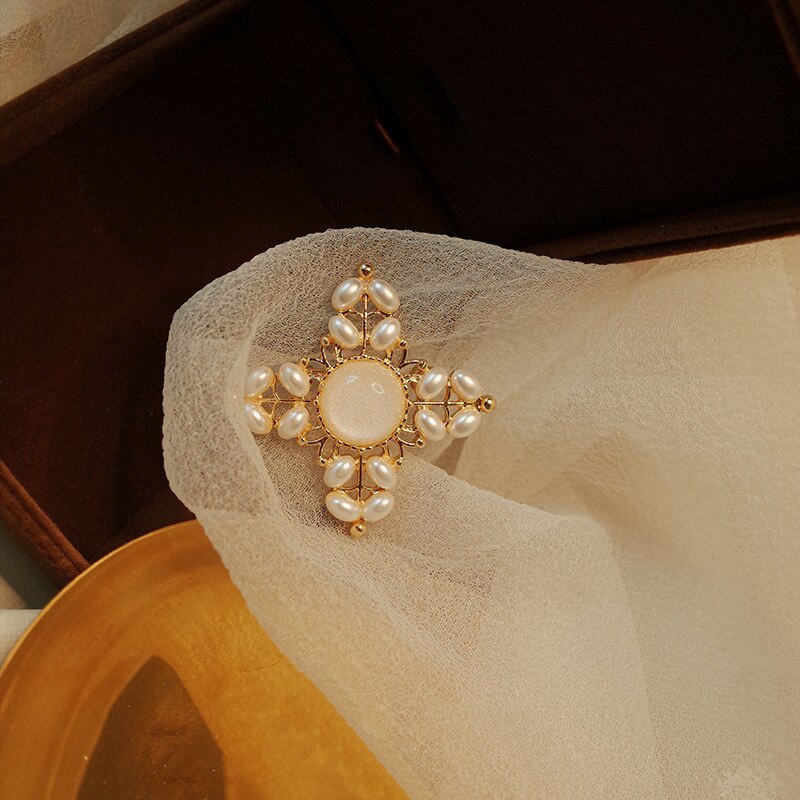 Ghim Cài Áo Đính Ngọc Trai Giả Thời Trang Nữ