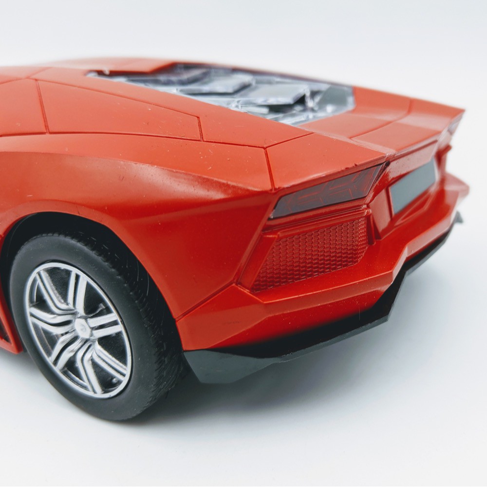 Siêu xe Lambor điều khiển bằng vô lăng