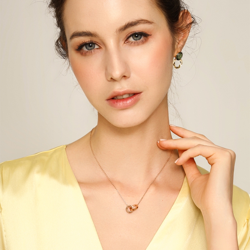 Vòng cổ MAYEBE LAVEND thép titan mạ vàng 18k mặt hình số la mã phong cách retro Hàn Quốc cho cặp đôi