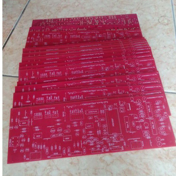 PCB echo reverb, mạch M50195.