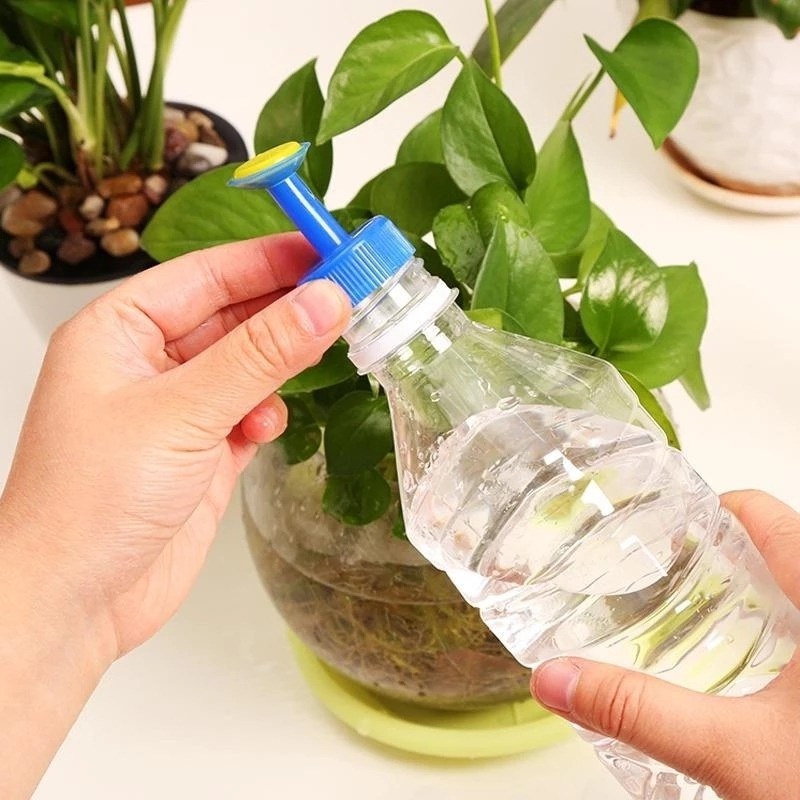 Vòi tưới cây mini với 3 màu tiện dụng dùng cho sân vườn