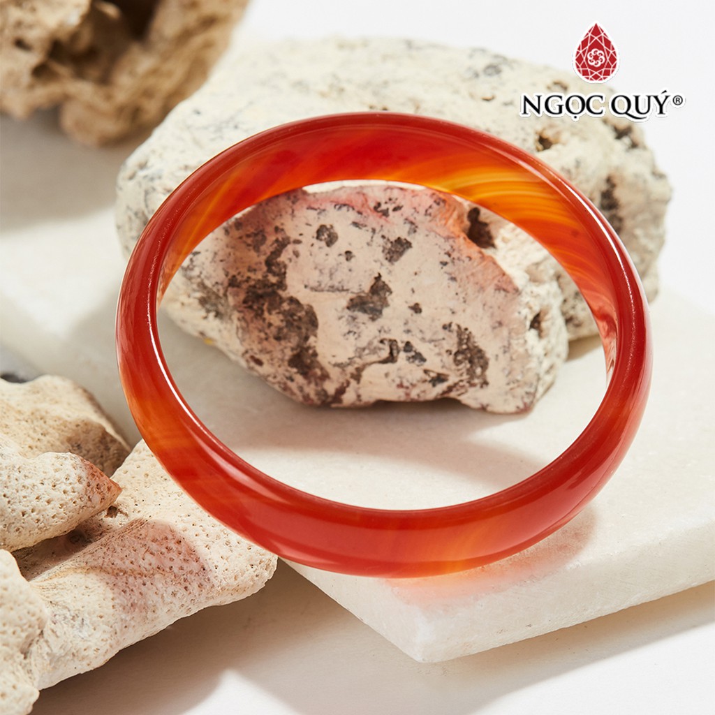 Vòng tay mã não đỏ bản mỏng 12mm - Ngọc Quý