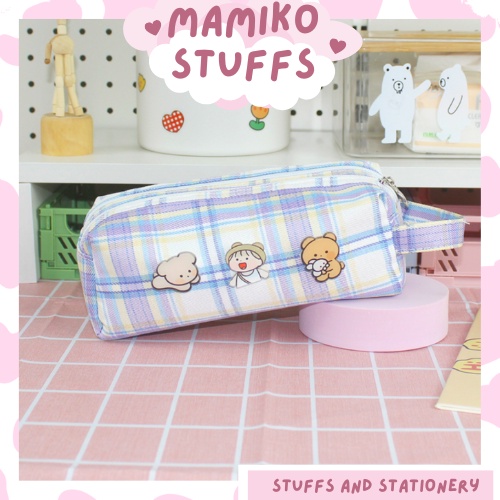 HỘP BÚT GẤU CARO SIÊU XINH TẶNG KÈM PIN CÀI TRANG TRÍ