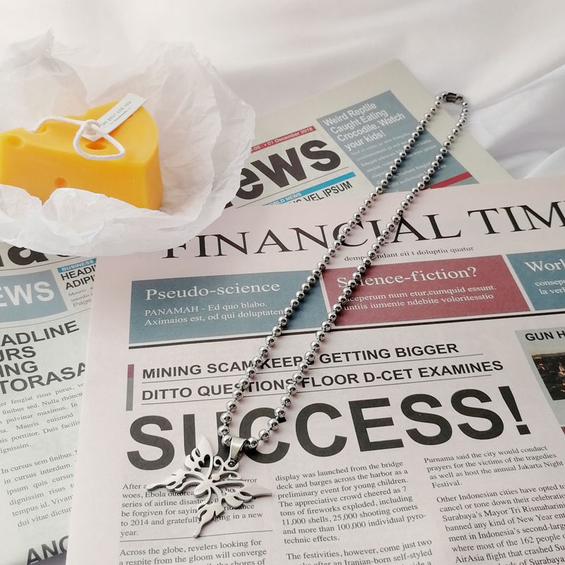 Dây chuyền titan mặt hình bươm bướm độc đáo thời trang