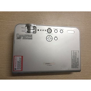 Máy chiếu cũ Pana PT-LB51S. Bảo Hành 3 Tháng Sản Phẩm