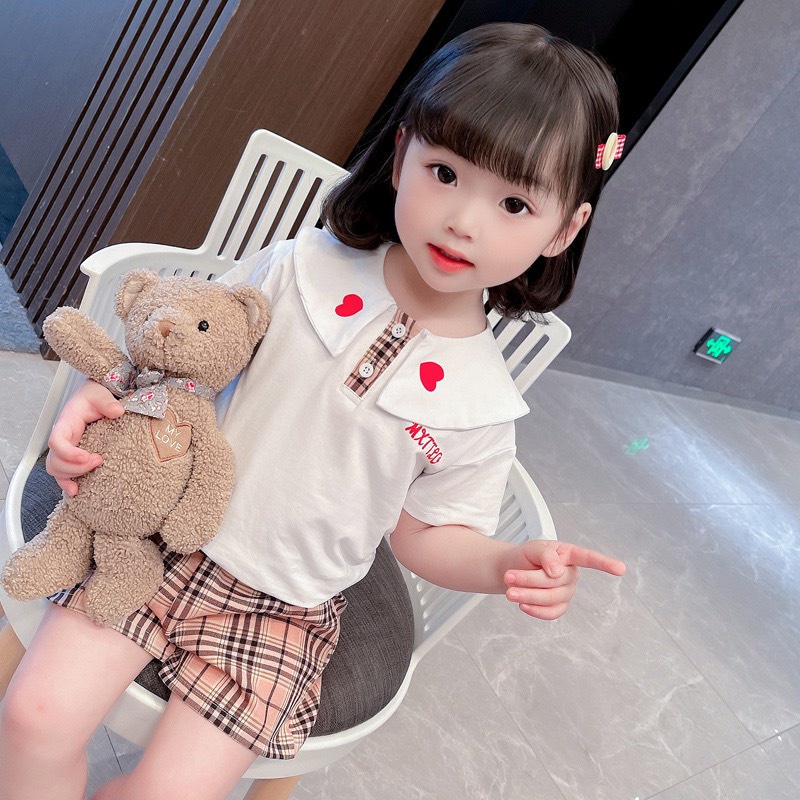 Bộ bé gái cotton cổ tim tai thỏ kèm quần sooc kẻ XHN888