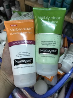 SỬA RỬA MẶT NEUTROGENA
