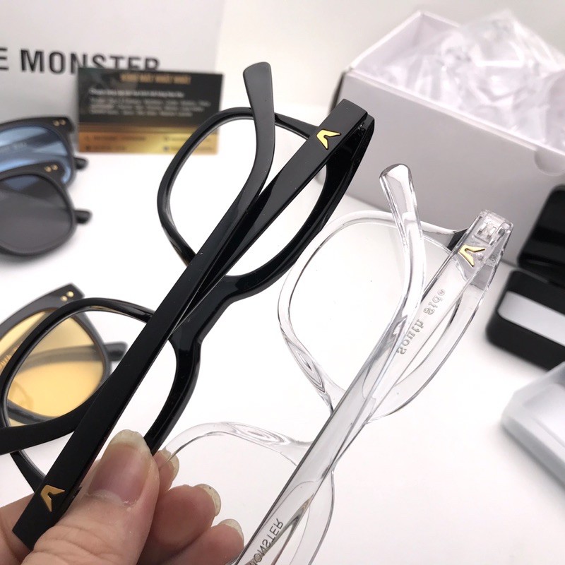 Gọng kính gm southside chấm vàng chữ V - Gọng trong suốt | BigBuy360 - bigbuy360.vn