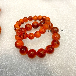 Vòng đeo phong thủy gỗ huyết long 12 ly - đem lại may mắn