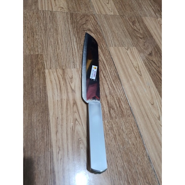Yếm nhọn phi Lê cá