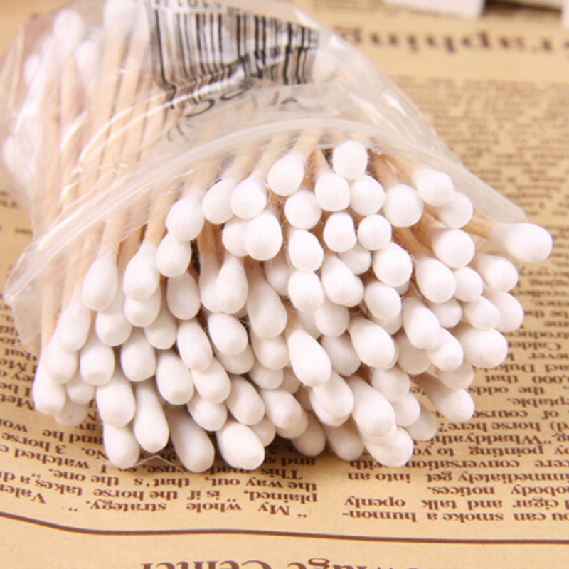 Hộp 30-35 Tăm Bông Cotton Hai Đầu Cán Gỗ Dùng Trang Điểm