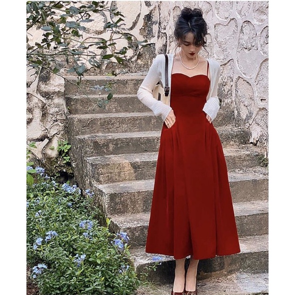 SET ĐẦM MIDI 2 DÂY ĐỎ TÚI 2 BÊN + ÁO KHOÁC TRẮNG