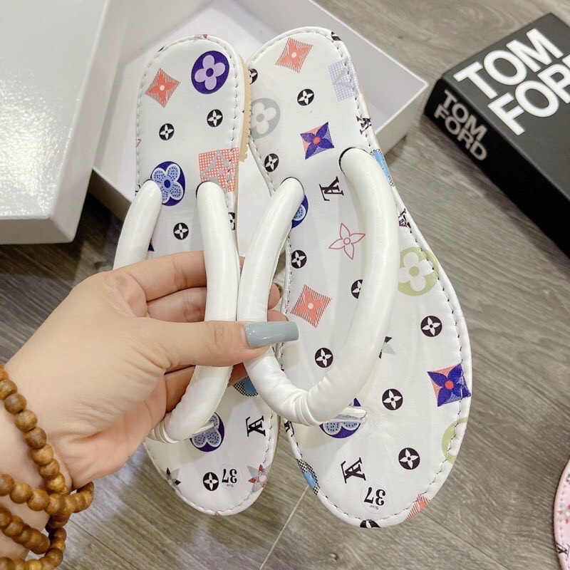 Dép Xỏ Ngón, Dép Tông Quai Đúp Mảnh Đế Mềm Phù Hợp Đi Chơi, Đi Biển G119