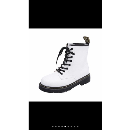 Boot trắng hàng Quảng châu