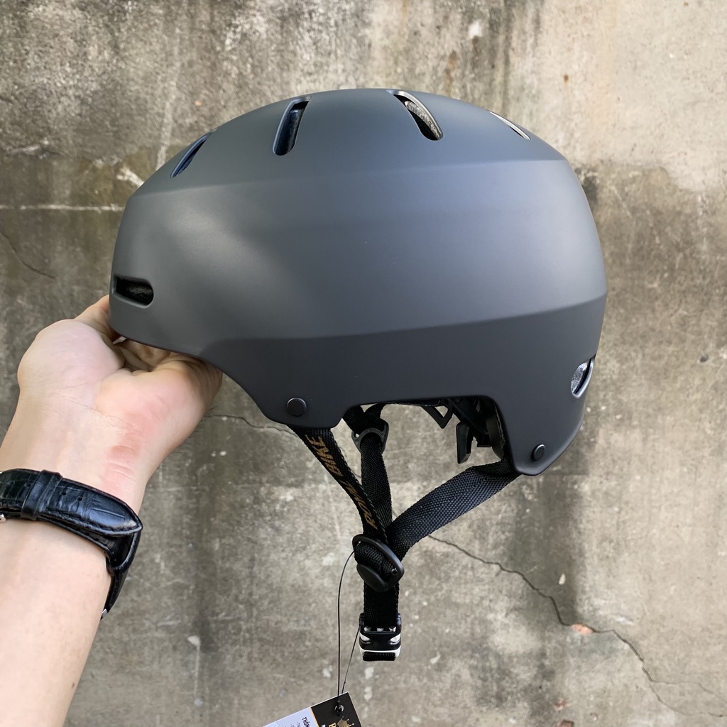 Mũ bảo hiểm xe đạp Royal MD17 thiết kế trẻ trung, có thông gió