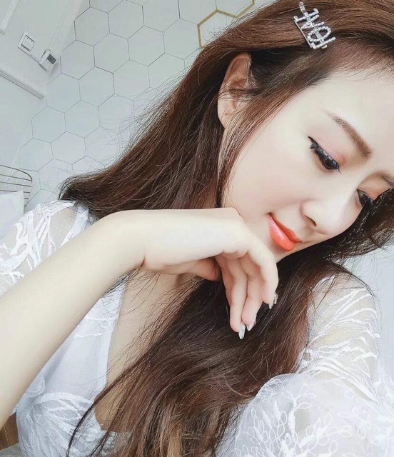 Kẹp tóc gắn đá nhân tạo