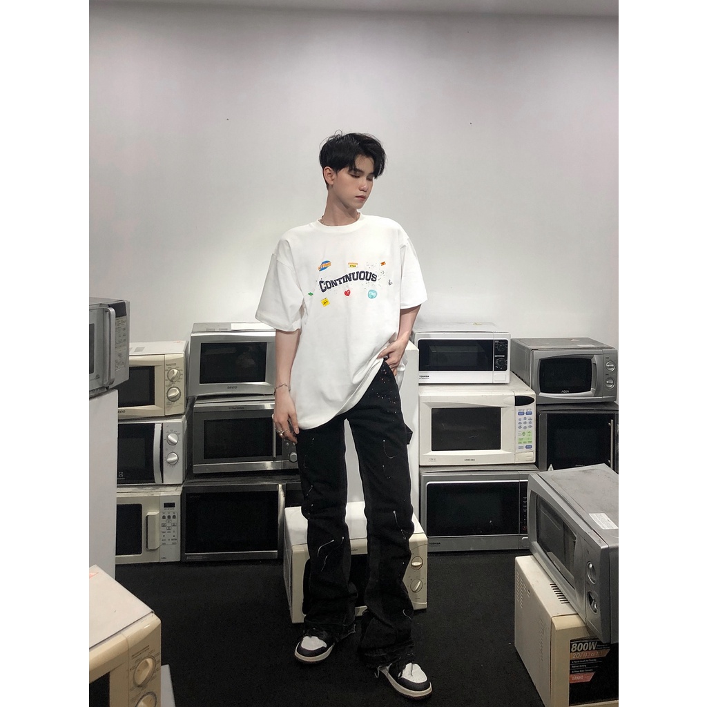 Áo thun Continuous - CTNS - STICKER - VẨY SƠN/ White