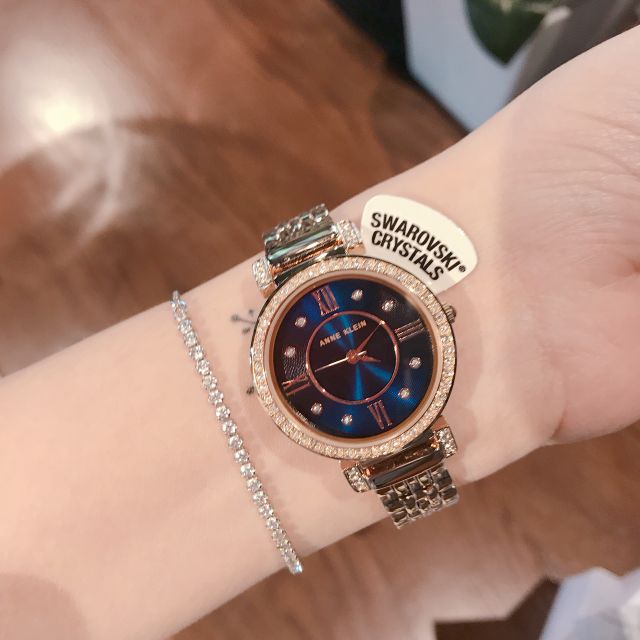 Đồng hồ nữ Anne Klein mặt xanh siêu đẹp