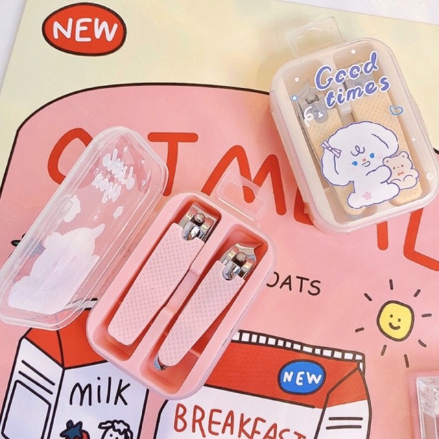 Bộ bấm móng tay cho bé đầu tròn - nhọn bằng thép không gỉ có hộp đựng dễ thương - TiNa’s House