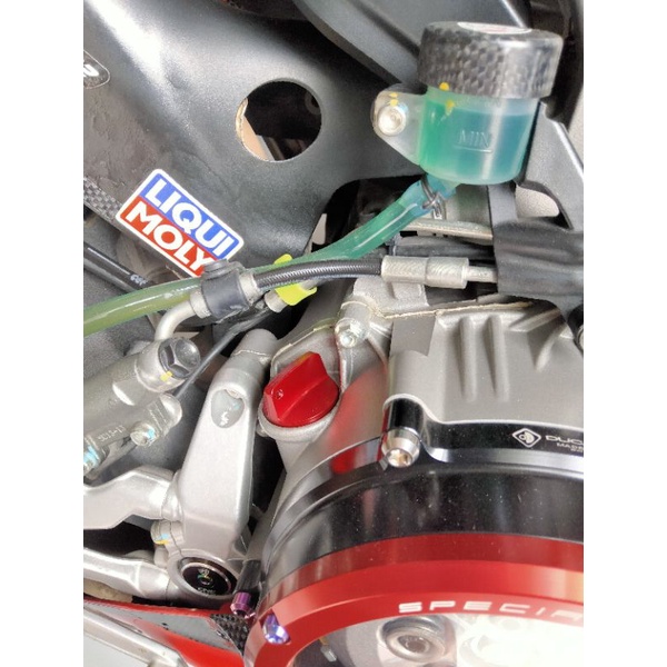 Nắp nhớt đồ chơi nhôm CNC nguyên khối.