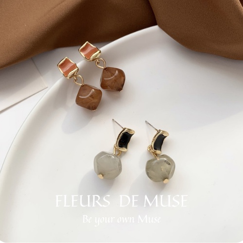 Khuyên tai thiết kế độc đáo Fleurs de Muse