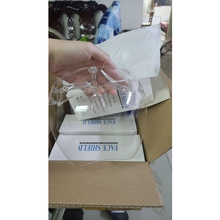 Kính Bảo Hộ Che Mặt An Toàn Cho Người Lớn, Kính Chống Giọt Bắn, Chống Bụi Hàng Loại Tốt Không Bám Hơi Nước | BigBuy360 - bigbuy360.vn