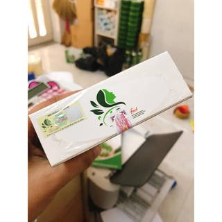 Dung Dịch Vệ Sinh Trầu Không