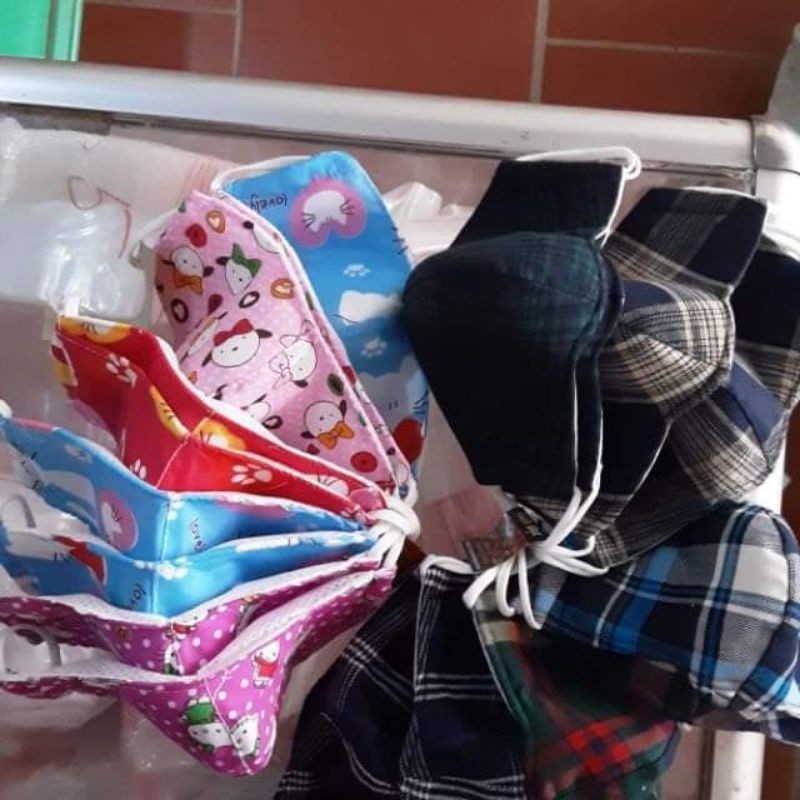 Khẩu trang vải kẻ -hoa màu rẻ cho bé(10 khẩu trang