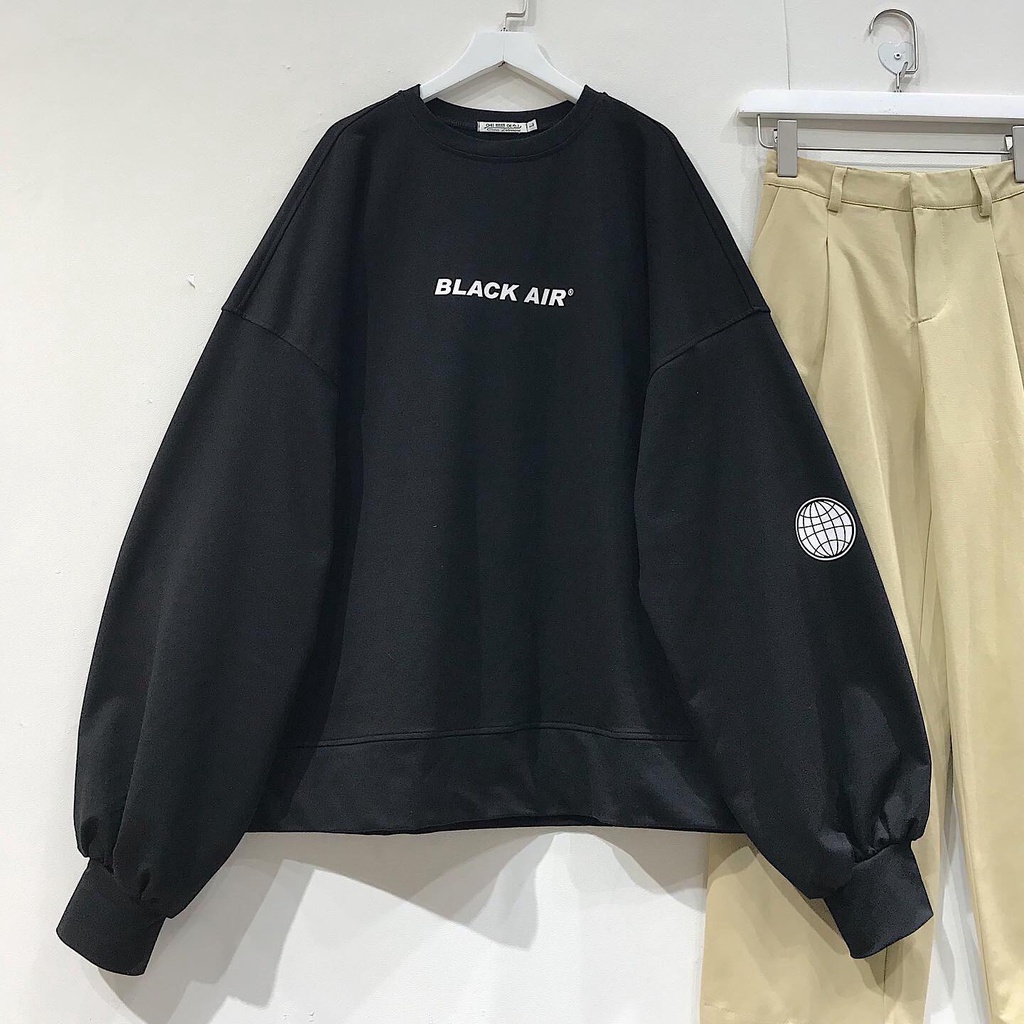 Áo sweater da cá form rộng tay bo họa tiết chữ - 1861 IAMC.Closet | BigBuy360 - bigbuy360.vn