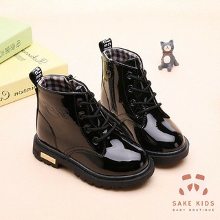 Giày Bốt Trẻ Em, Bốt cao cổ cho bé trai bé gái màu đen da bóng khoá kéo phối dây buộc đế cao su mềm cực chất M1368