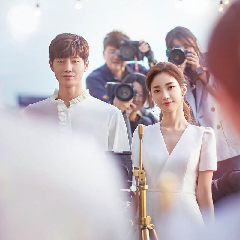 Đầm cưới kiểu dáng đơn giản thời trang thanh lịch cho cô dâu