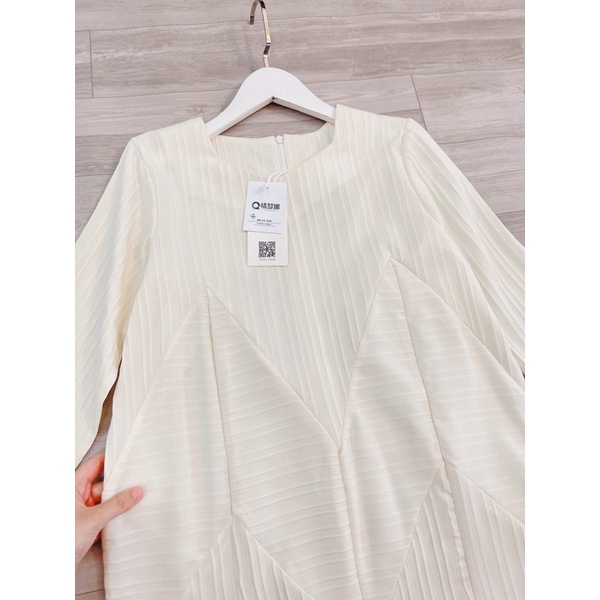 VN912 - VÁY SUÔNG BE LI GÂN ĐUÔI CÁ TAY LỠ