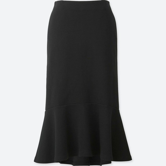 Chân váy dáng đuôi cá tôn dáng Uniqlo