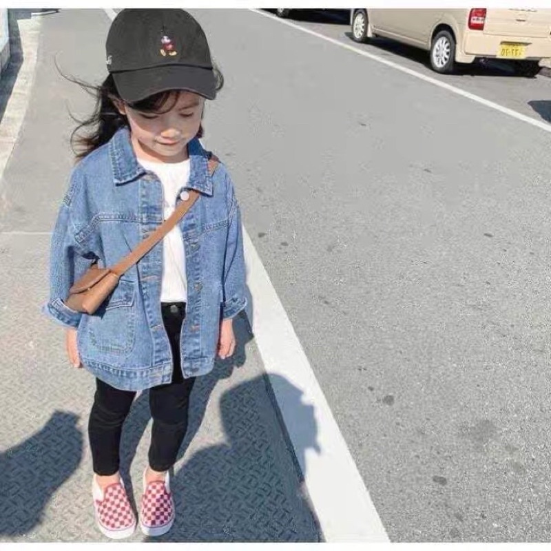 Áo khoác Jeans cho bé gái bé trai form rộng màu xanh phong cách Hàn Quốc A02