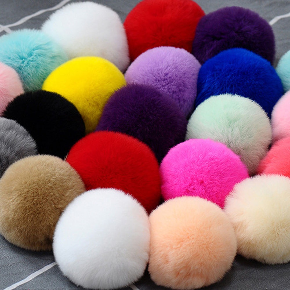 AROMA For Woman Key Ring Soft Fashion Accessories Key Chain Fur  Ball Trendy Pompom Bag Pendant Jewelry Simple Keychains/Multicolor