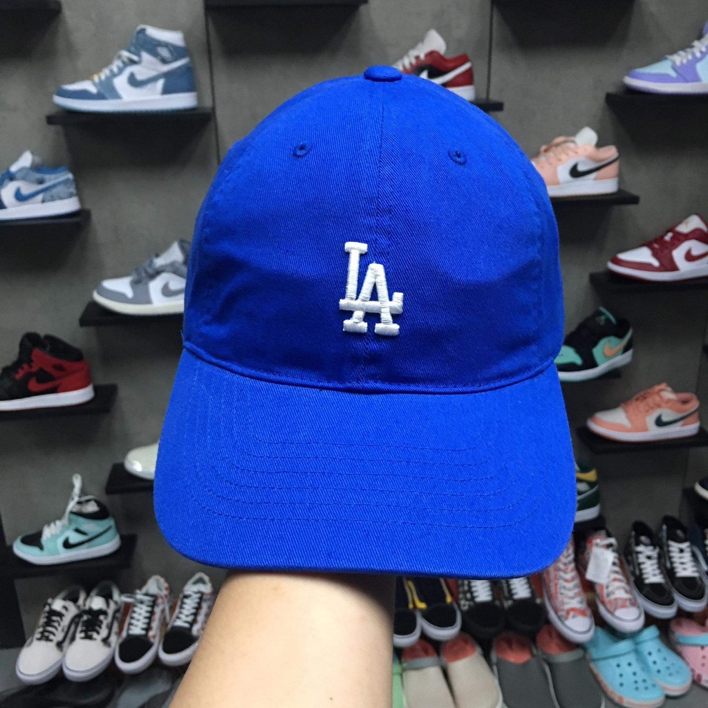 Nón lưỡi trai chính hãng